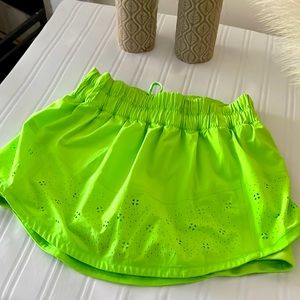 Lululemon athletica Tennis skirt Size 4